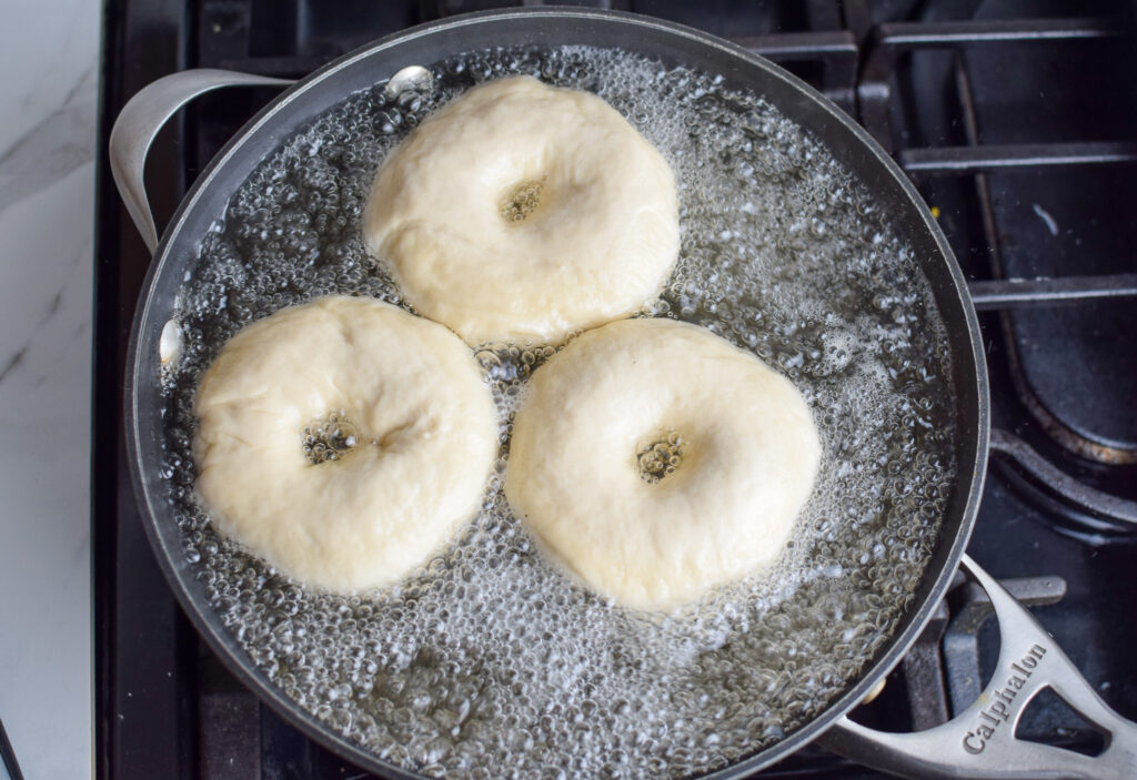 bagels boiling